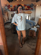 Load image into Gallery viewer, Twin Tiger Distressed Tee
