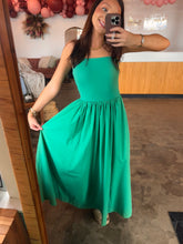 Load image into Gallery viewer, The Sway Strapless Midi - Kelly Green
