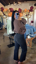 Load image into Gallery viewer, Black High Rise Crop Wide Leg Jeans
