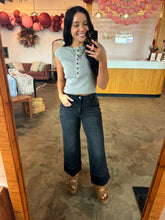 Load image into Gallery viewer, The Essential Edge Henley - Gray
