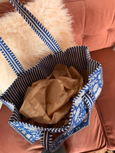 Load image into Gallery viewer, Blue Tote
