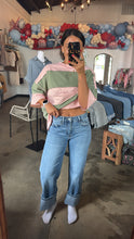 Load image into Gallery viewer, High Rise Mom Jeans
