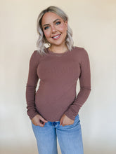 Load image into Gallery viewer, Long Sleeve Basic in Red Bean
