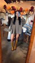 Load image into Gallery viewer, Oversized Vintage Button Up

