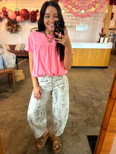 Load image into Gallery viewer, Simply Sweet Bubble Tee - Pink
