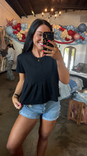 Load image into Gallery viewer, Elevated Basic Tee- black
