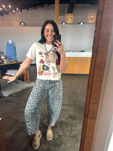 Load image into Gallery viewer, Sway Leopard Jeans
