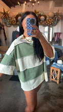Load image into Gallery viewer, Butter Green Block Top

