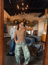 Load image into Gallery viewer, Camo Horseshoe Barrel
