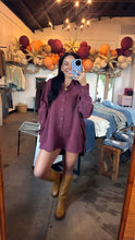 Load image into Gallery viewer, Oversized Vintage Button Up
