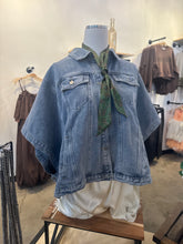 Load image into Gallery viewer, Sleeveless Denim Button Up
