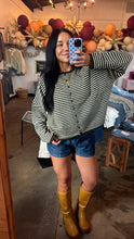 Load image into Gallery viewer, Olive and Cream Cardi
