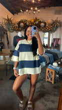 Load image into Gallery viewer, Pineapple Navy Short Sleeve
