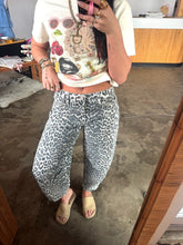 Load image into Gallery viewer, It Girl Tee
